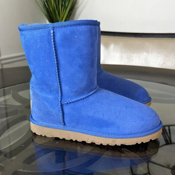 UGG Other - UGG Classic Boots Il In Blue Suede Sz 5 kids